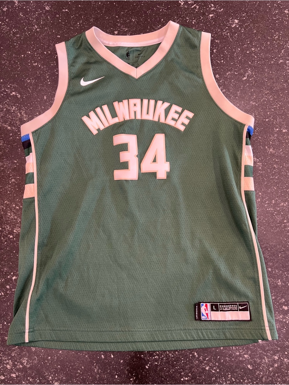 Nike Giannis Antetokounmpo Milwaukee Bucks #34 Jersey Green Size Youth L